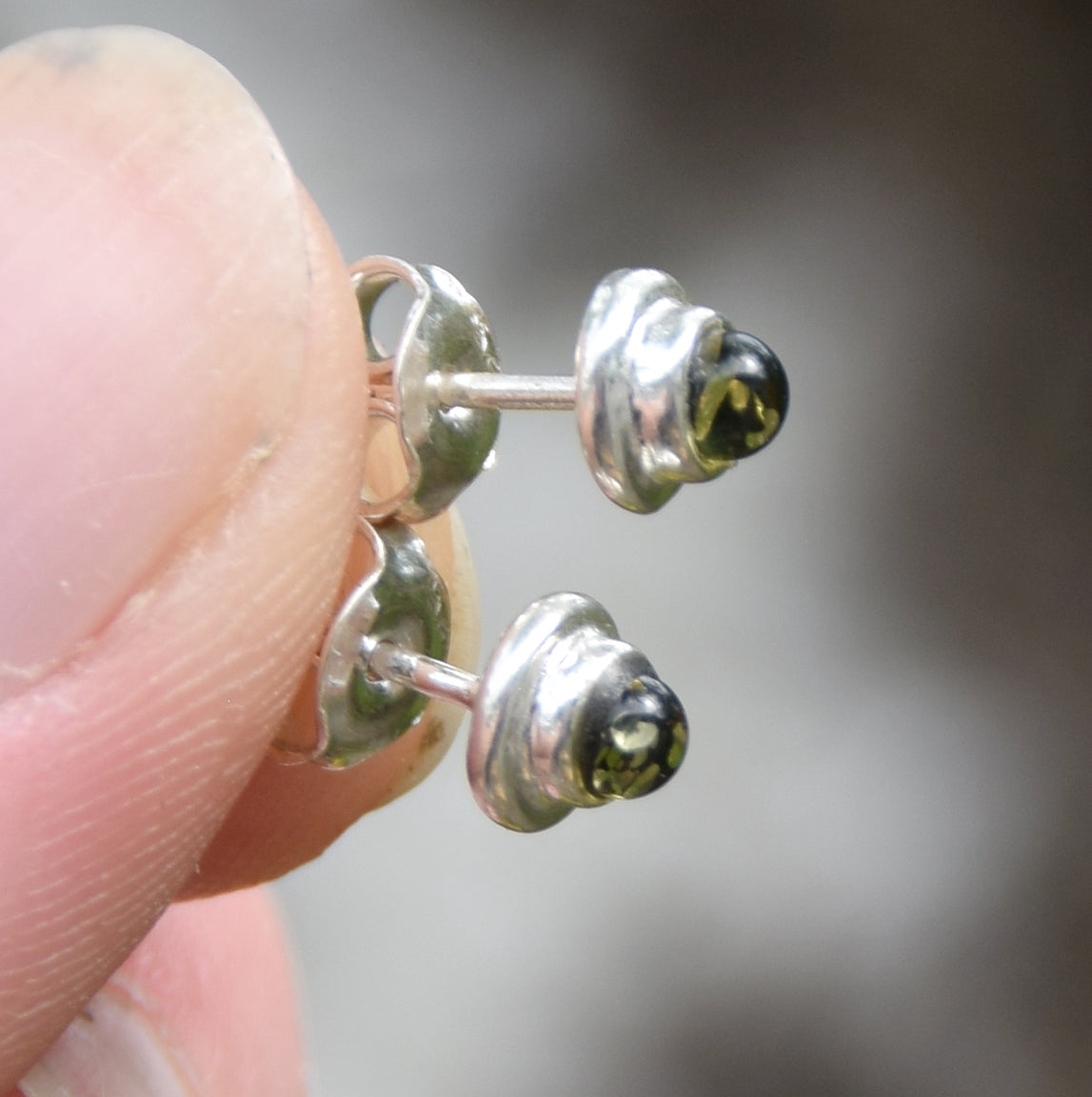 Stud earrings with natural green Amber and 925 Sterling Silver, MJ Baltica, BK237