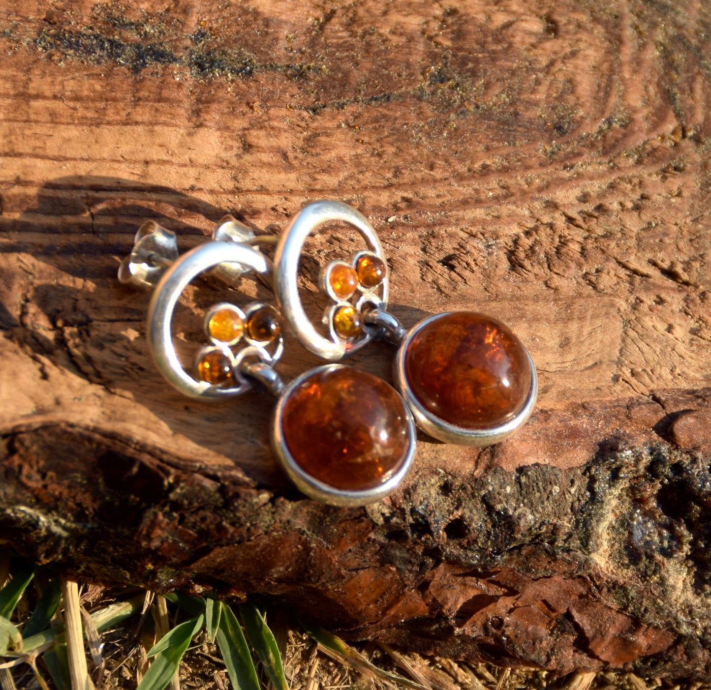Dangle earrings with natural amber of various shades and 925 silver, MJ Baltica, BK249