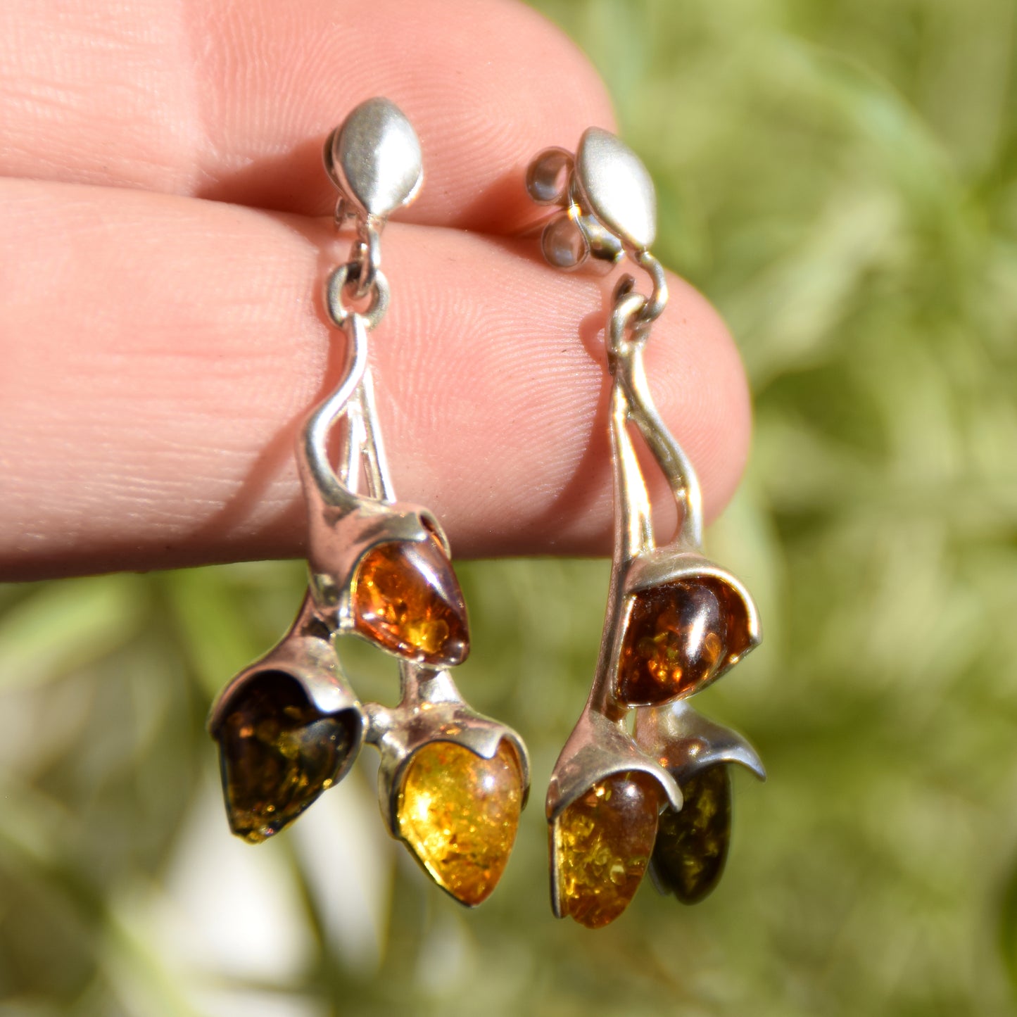 Pendenti orecchini floreali con Ambra naturale di varie tonalità e Argento 925, MJ Baltica, BK251