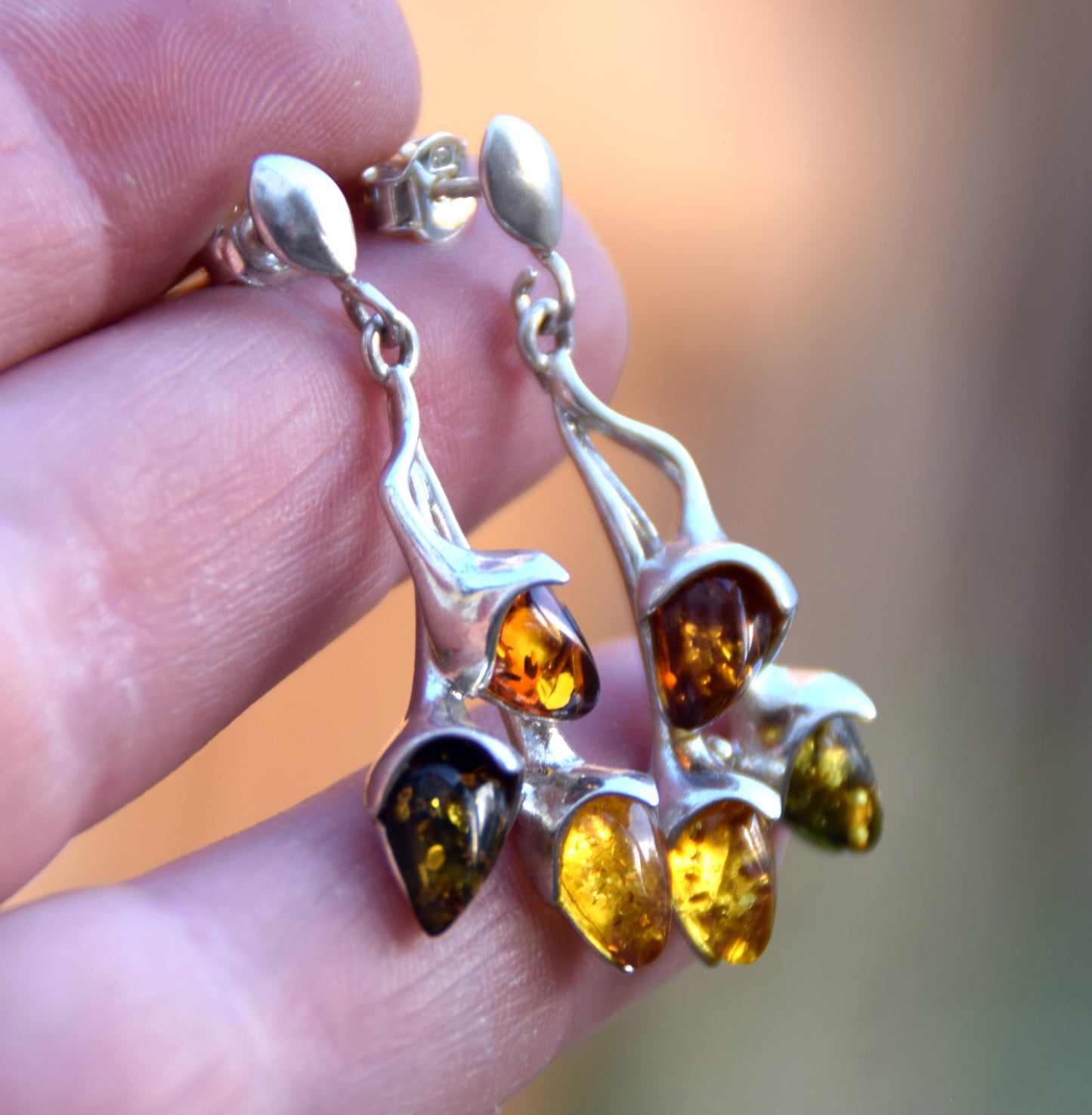 Floral drop earrings with natural Amber in various shades and 925 Sterling Silver, MJ Baltica, BK251