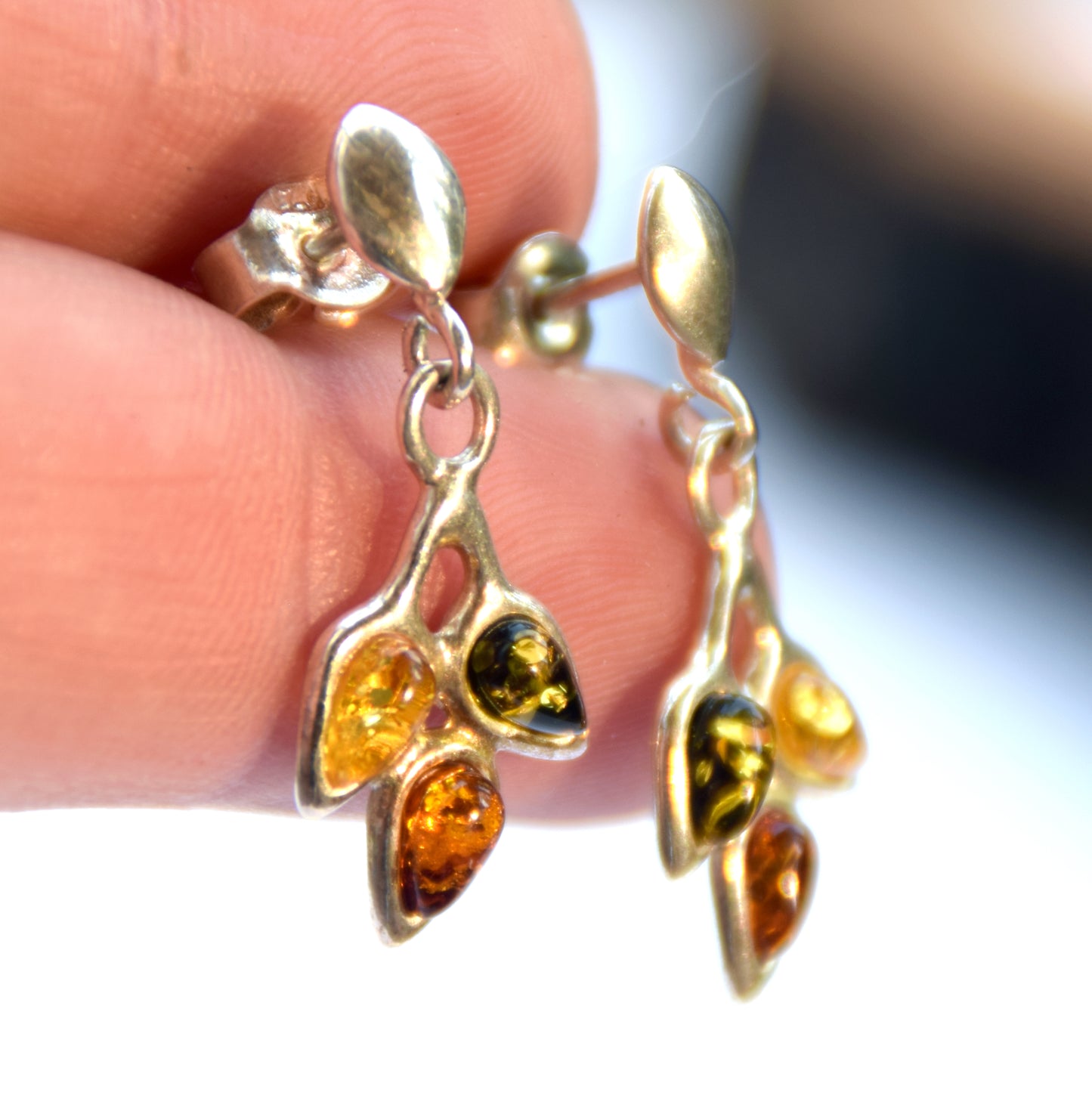 Delicate floral earrings with natural amber of various shades and 925 silver, MJ Baltica, BK253