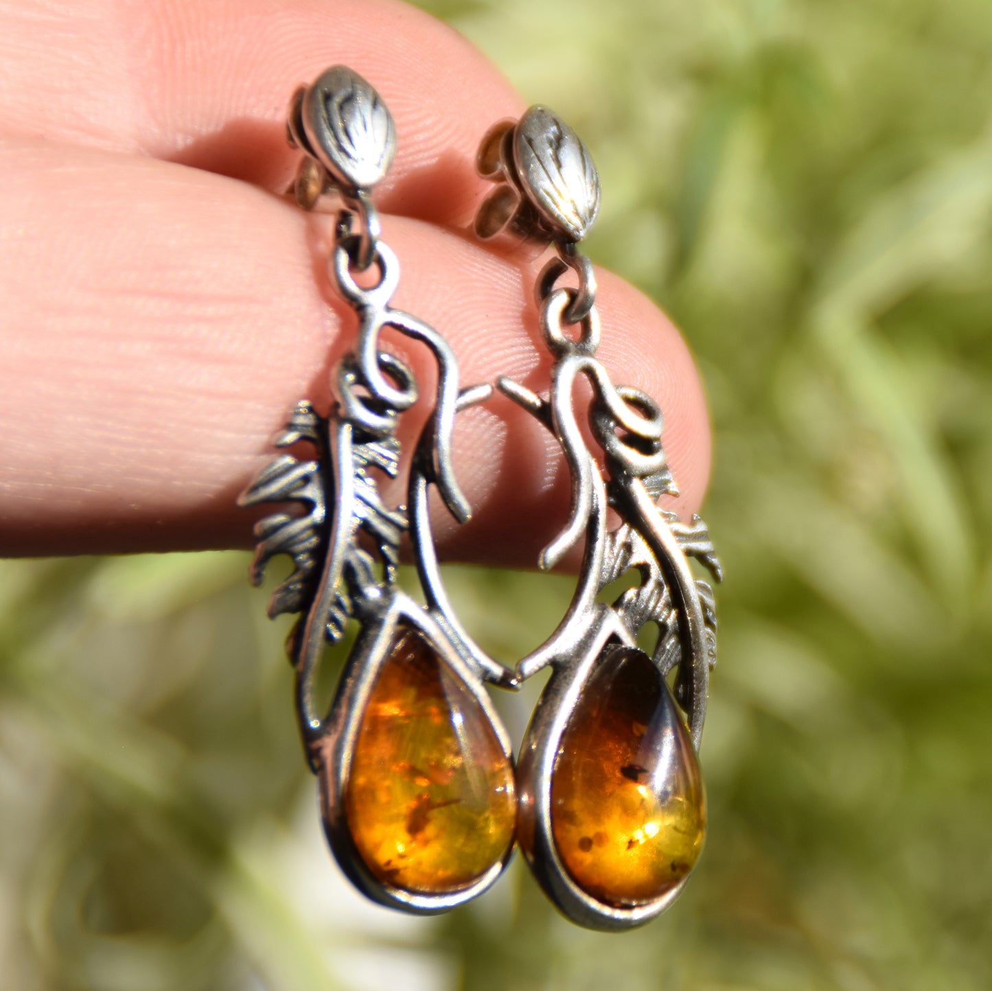 Klassische Ohrringe im Vintage-Stil aus Naturbernstein in Cognac-Farbe und 925er Silber, MJ Baltica, BK254