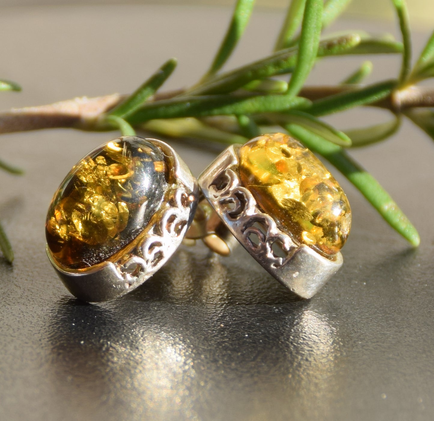Oval earrings made with natural green Amber and 925 Silver, MJ Baltica, BK259