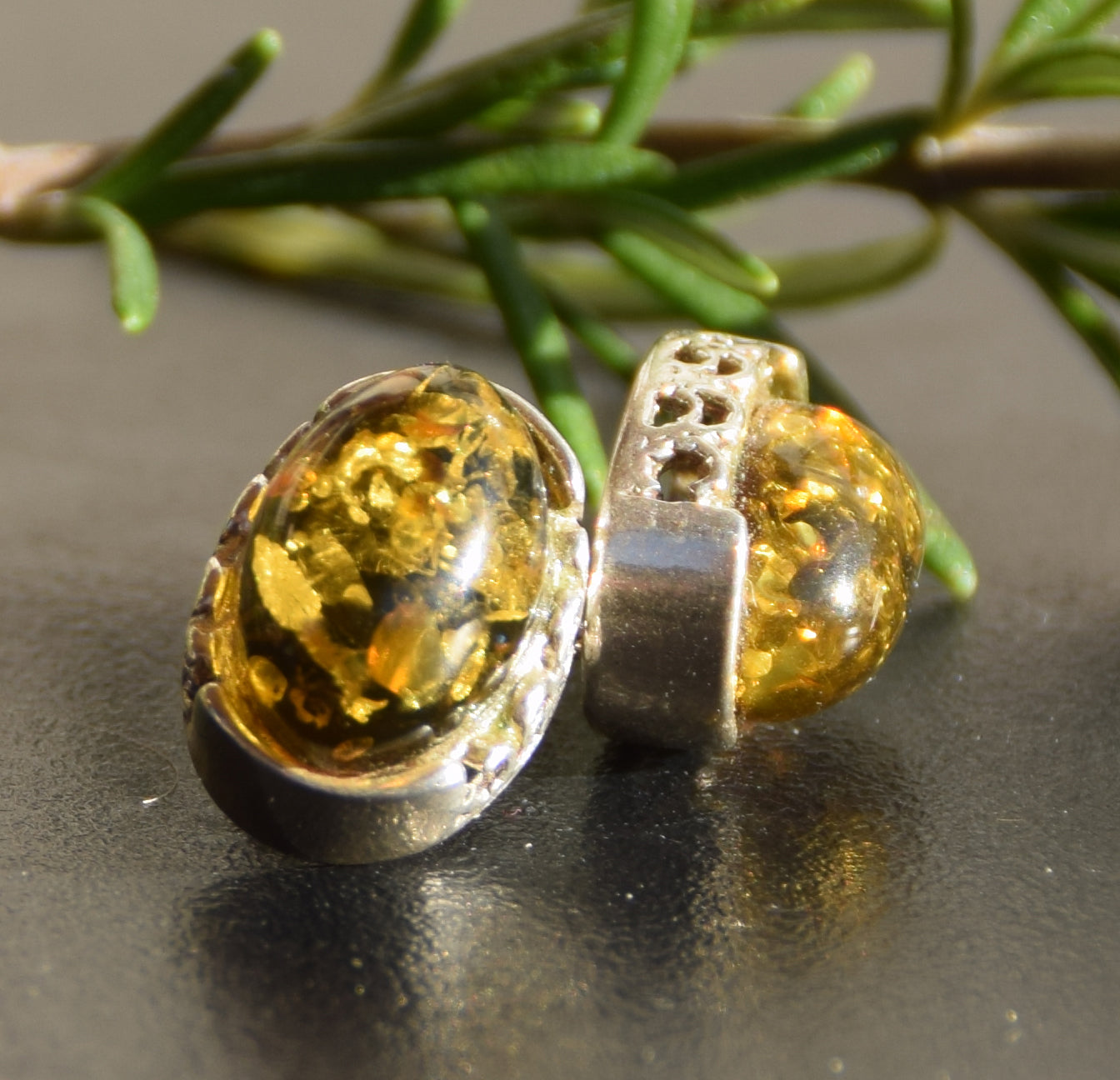 Oval earrings made with natural green Amber and 925 Silver, MJ Baltica, BK259