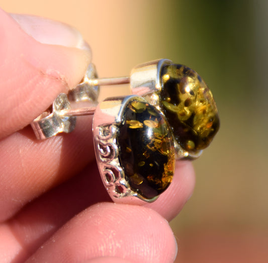Oval earrings made with natural green Amber and 925 Silver, MJ Baltica, BK259