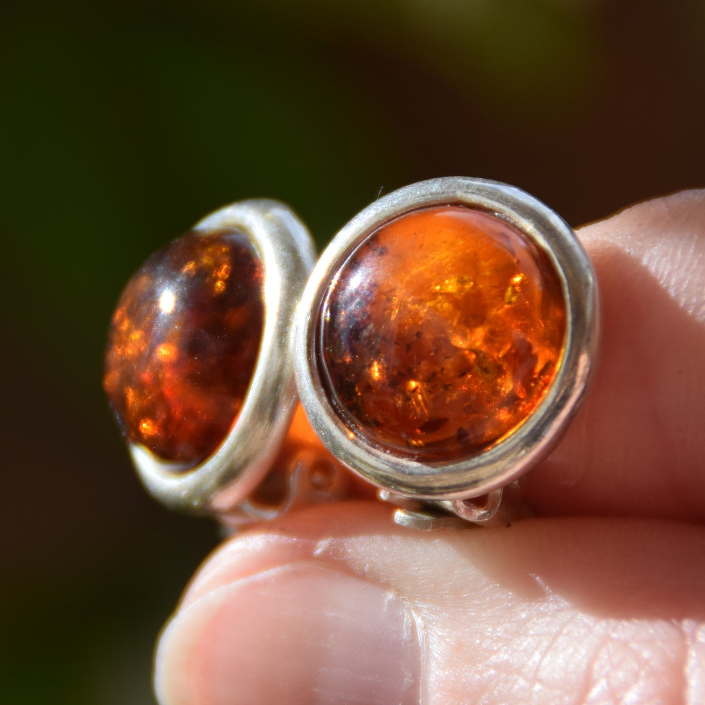 Round clip-on stud earrings with natural brown Amber in 925 Sterling Silver, MJ Baltica, BKK001