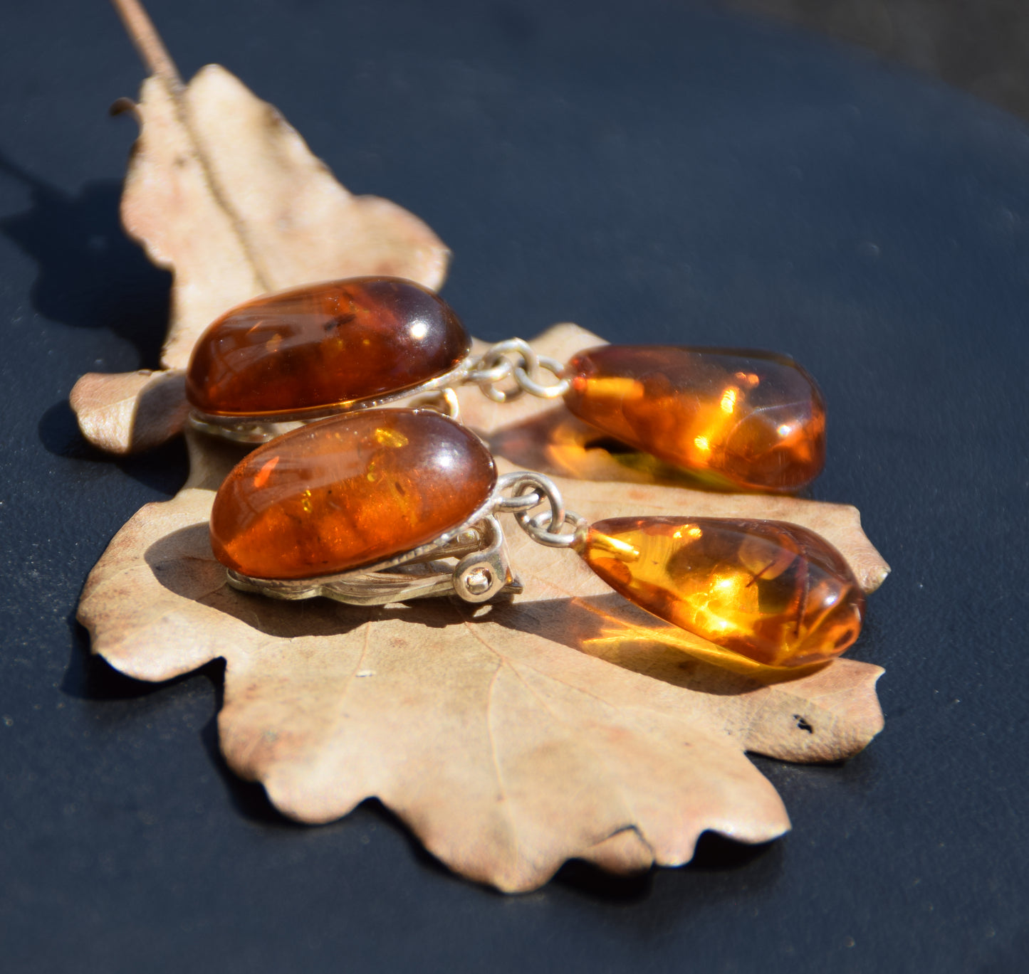 Orecchini pendenti a clip con Ambra dorata naturale e Argento 925, MJ Baltica, BKK011