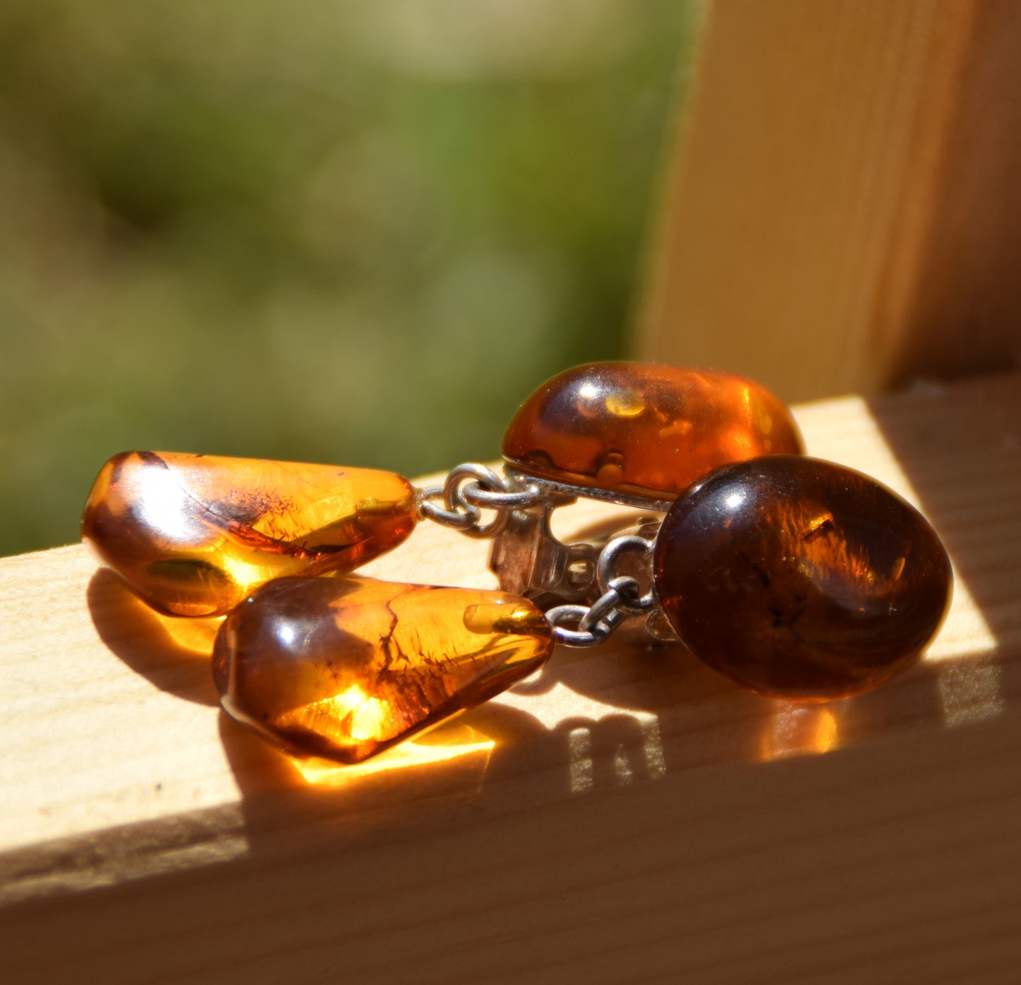 Orecchini pendenti a clip con Ambra dorata naturale e Argento 925, MJ Baltica, BKK011