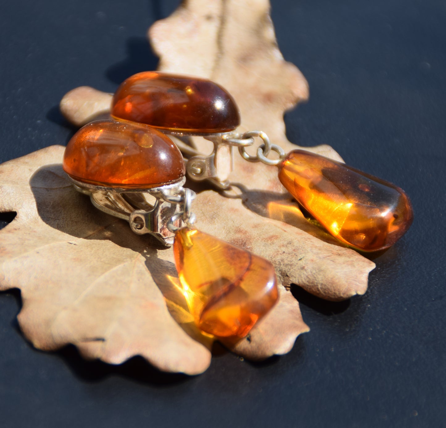 Orecchini pendenti a clip con Ambra dorata naturale e Argento 925, MJ Baltica, BKK011