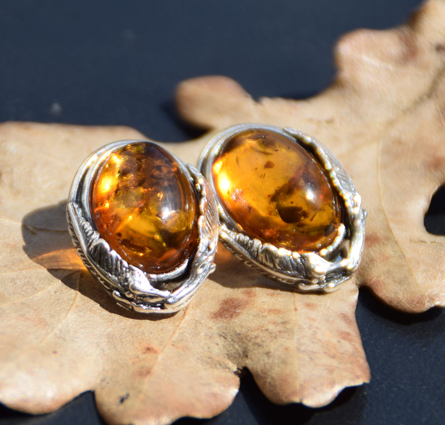 Orecchini a clip in stile vintage con Ambra cognac naturale e Argento 925, MJ Baltica, BKK012