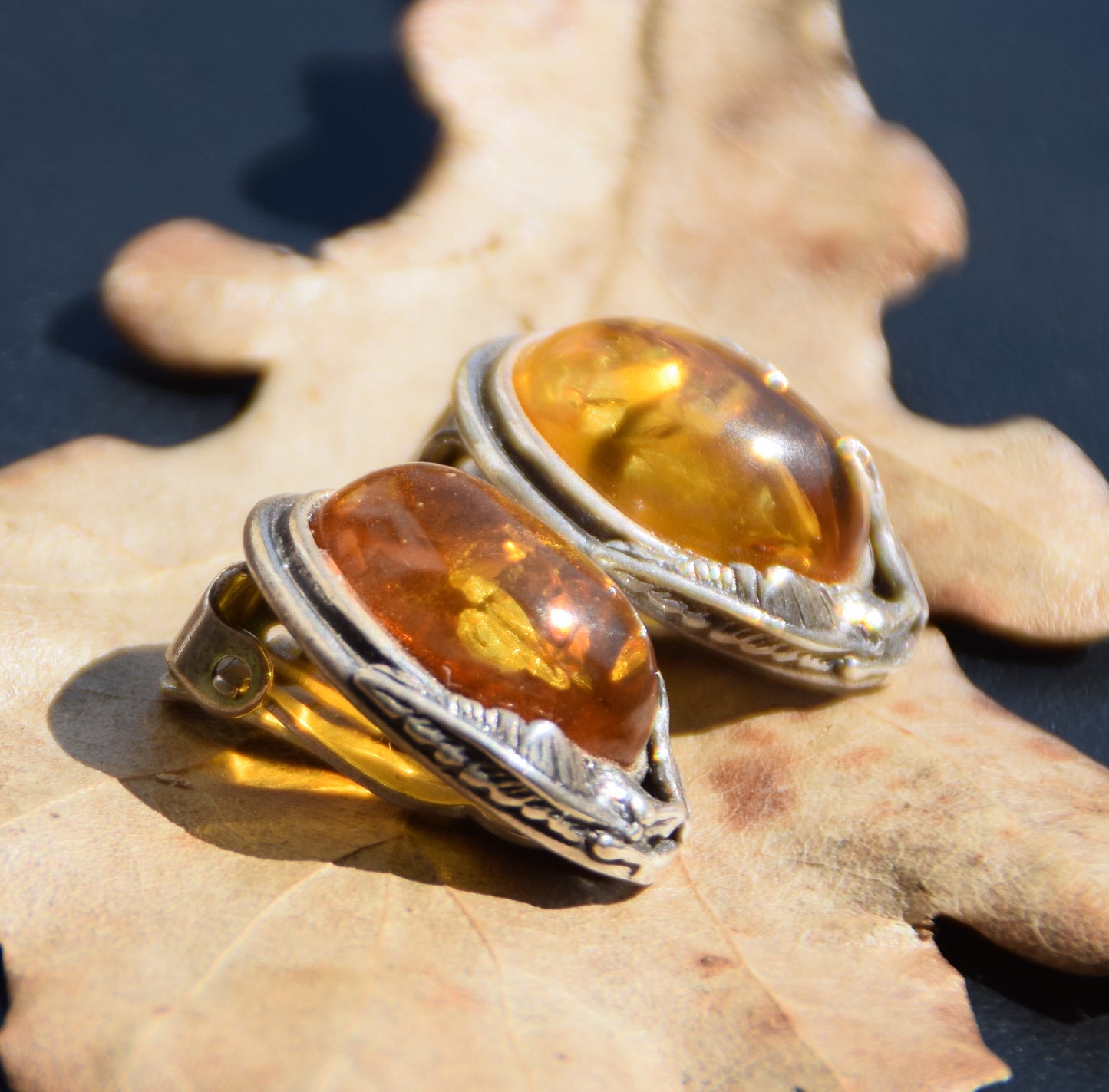 Orecchini a clip in stile vintage con Ambra dorata naturale e Argento 925, MJ Baltica, BKK013