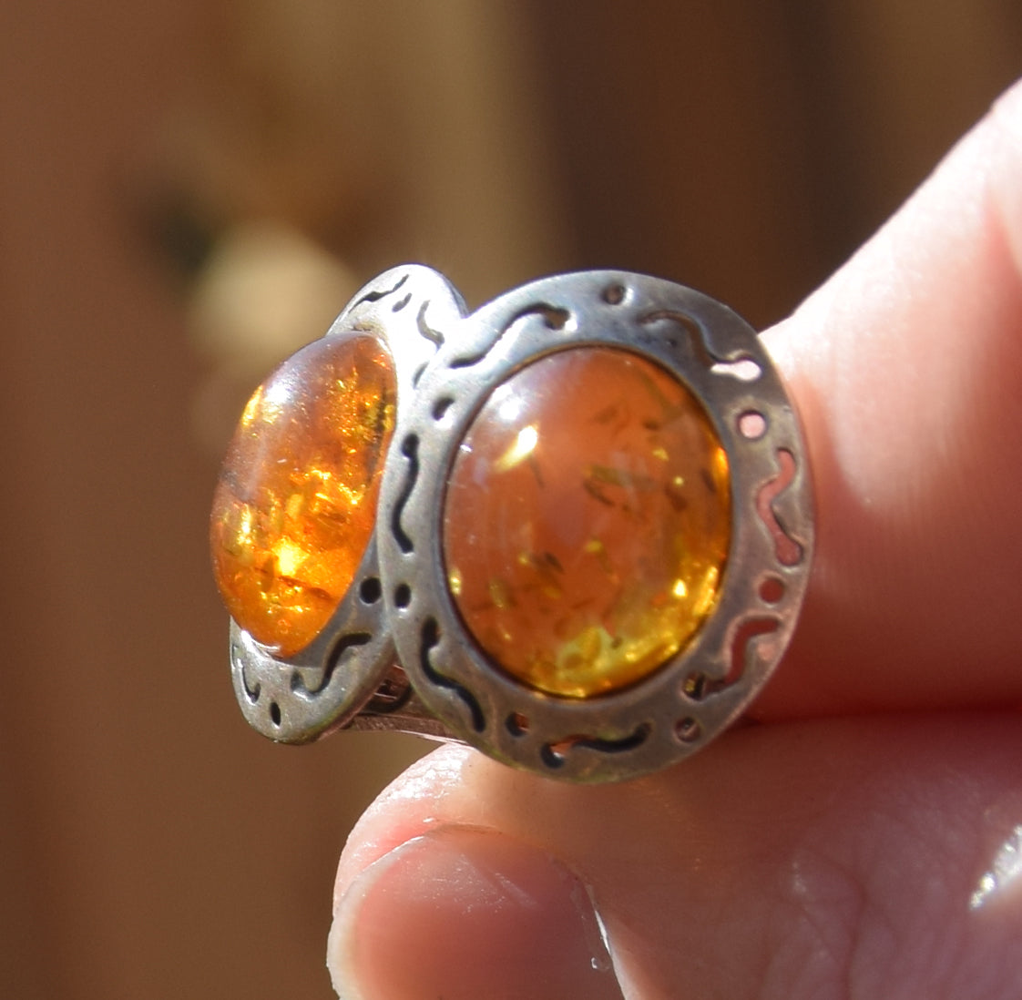 Orecchini a clip in stile vintage con Ambra cognac naturale e Argento 925, MJ Baltica, BKK014