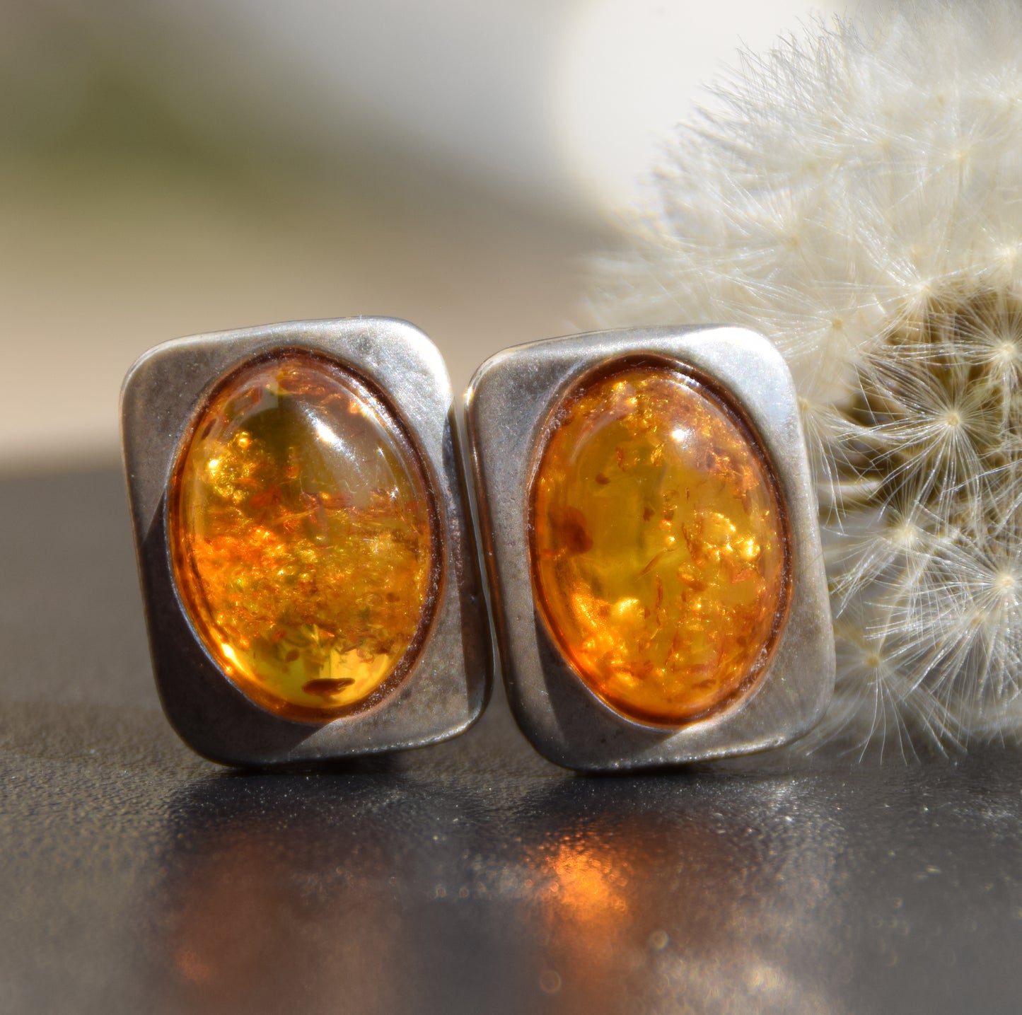 Ovali orecchini a clip con Ambra naturale color cognac e Argento 925, MJ Baltica, BKK019