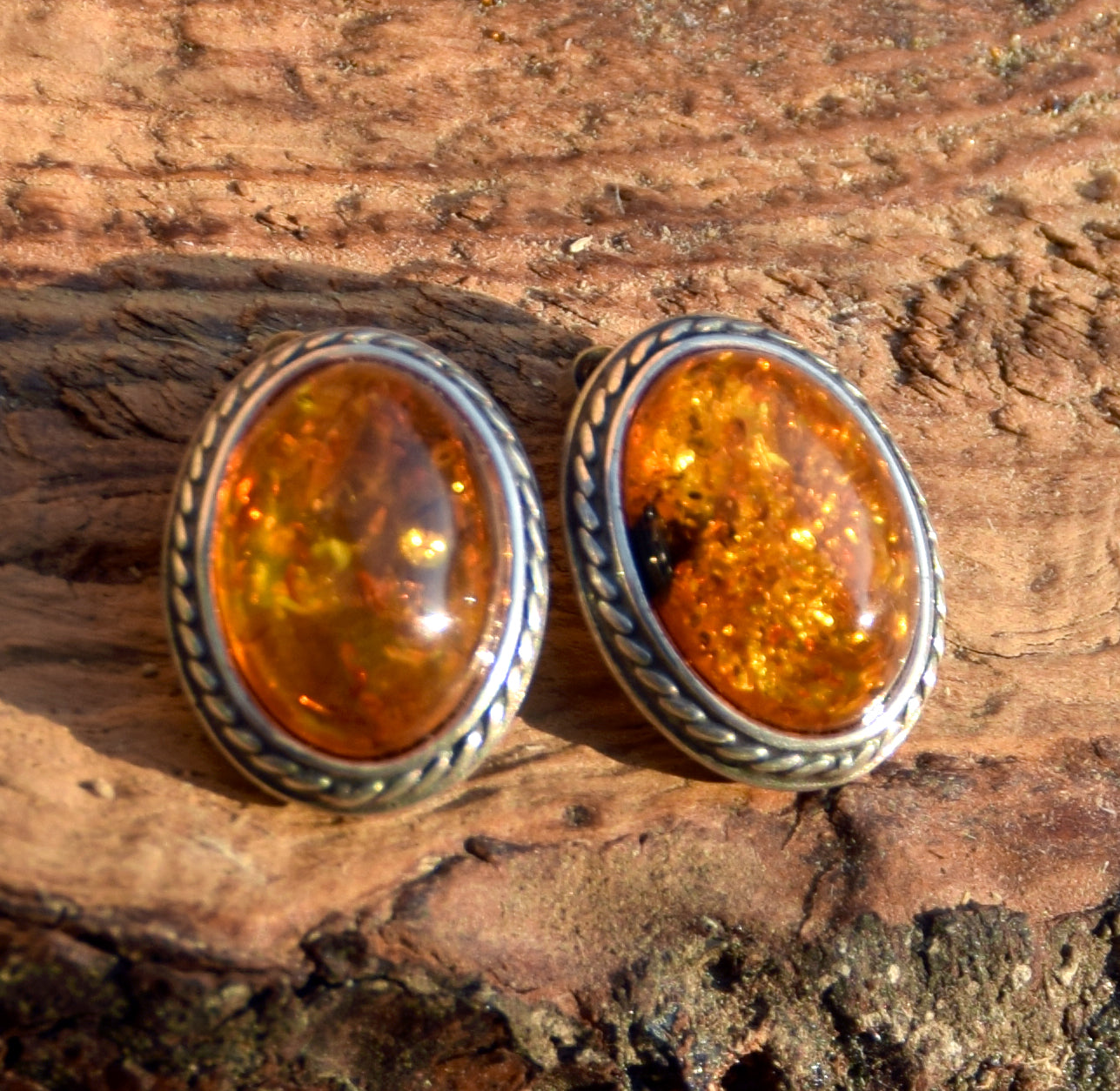 Orecchini a clip in stile vintage con Ambra cognac naturale e Argento 925, MJ Baltica, BKK032