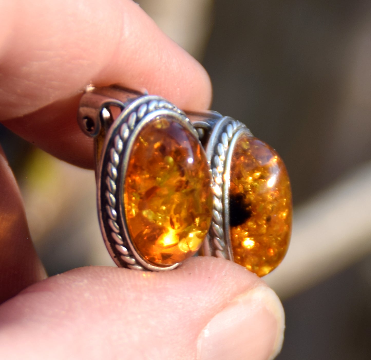 Orecchini a clip in stile vintage con Ambra cognac naturale e Argento 925, MJ Baltica, BKK032