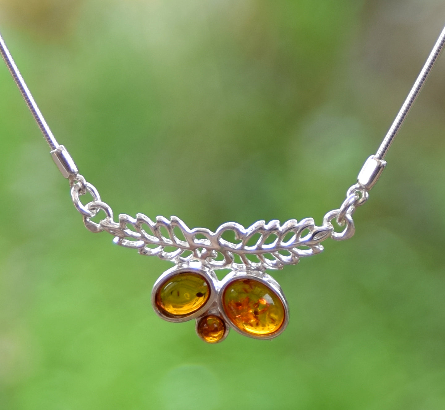 MJ Baltica, necklace, choker, 925 Silver, natural Baltic Amber, leaves, BKo013