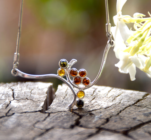 Delicate choker necklace made with natural Amber in various shades and 925 Silver, MJ Baltica, BKo041