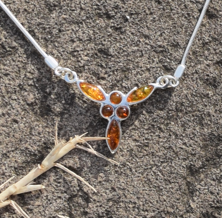 MJ Baltica, necklace, choker, natural Baltic Amber, 925 Silver, bright, feminine, elegant, BKo048