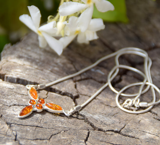 Cognac-colored natural Amber and 925 Sterling Silver solitaire choker necklace, MJ Baltica, BKo048