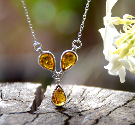 Delicate choker necklace with cognac-colored natural amber drops and 925 Silver, MJ Baltica, BKo060