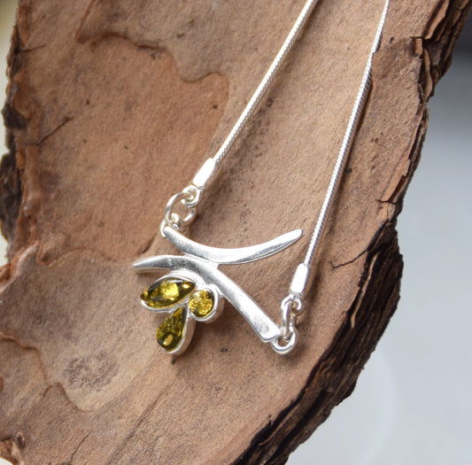 Round necklace with green natural amber and 925 sterling silver, MJ Baltica, BKo061