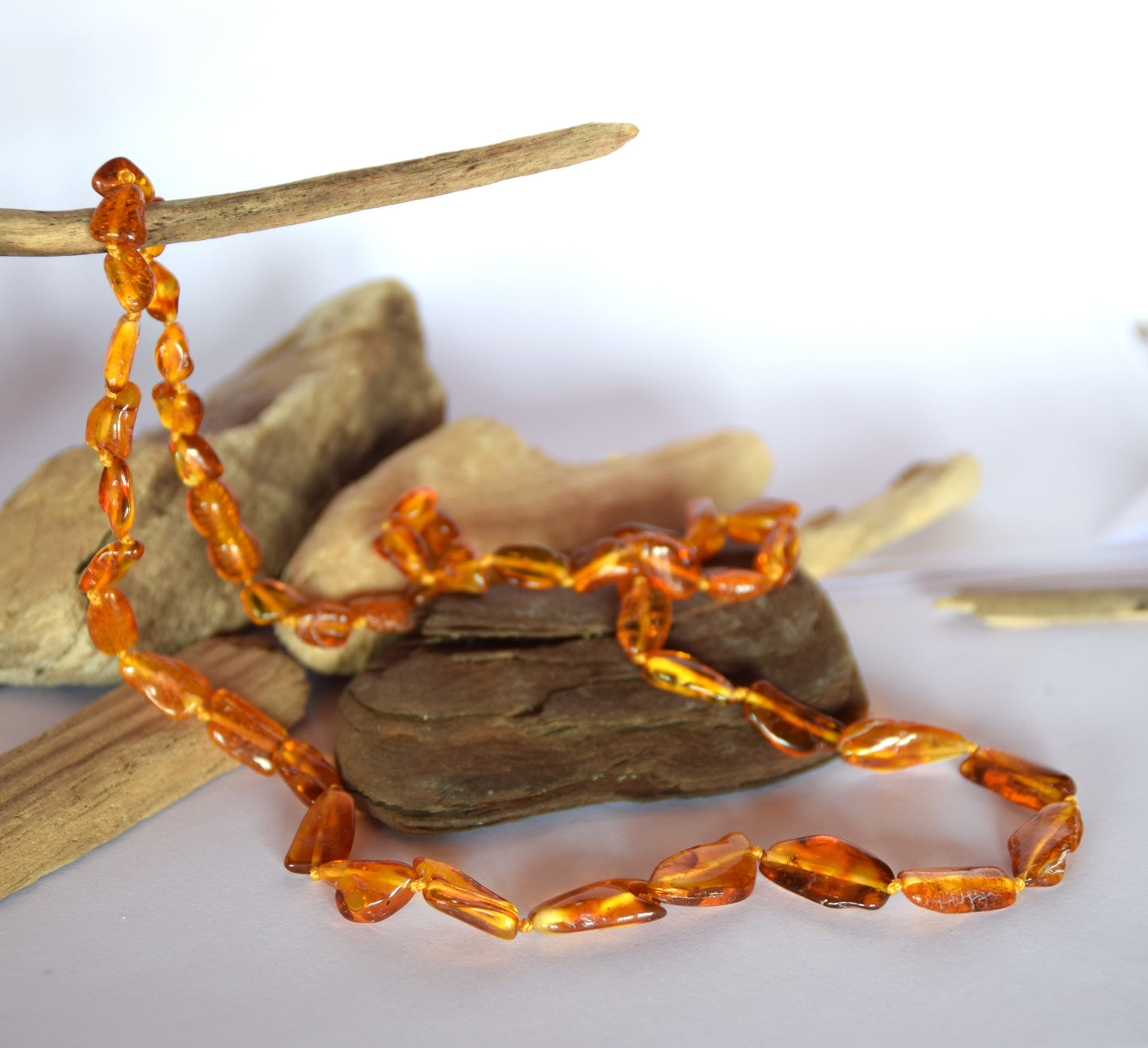 MJ Baltica, necklace, natural Baltic amber, elegant, brown, luminous, BKoBB040