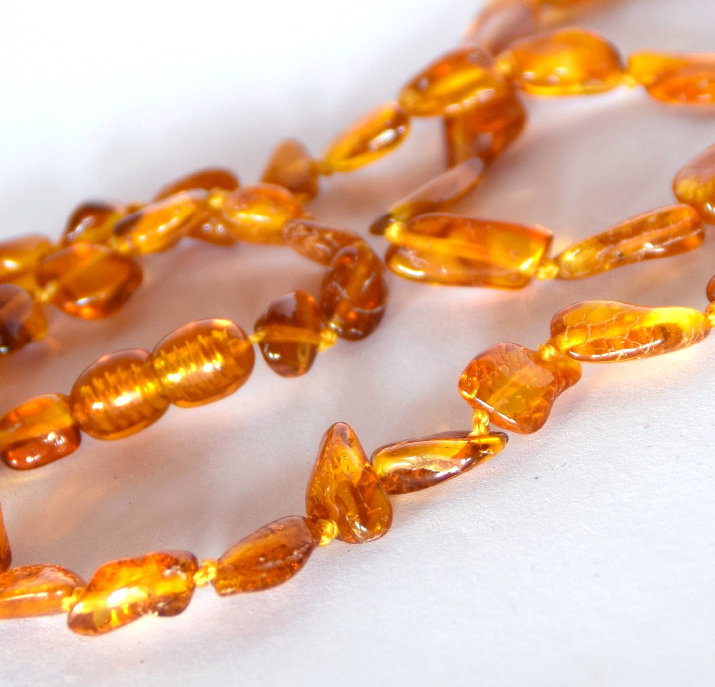 MJ Baltica, necklace, natural Baltic amber, elegant, brown, luminous, BKoBB040