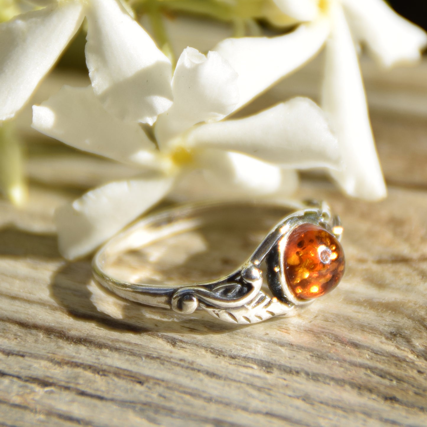 Delicate vintage-style ring with 925 Silver and natural cognac Amber, MJ Baltica, BP005