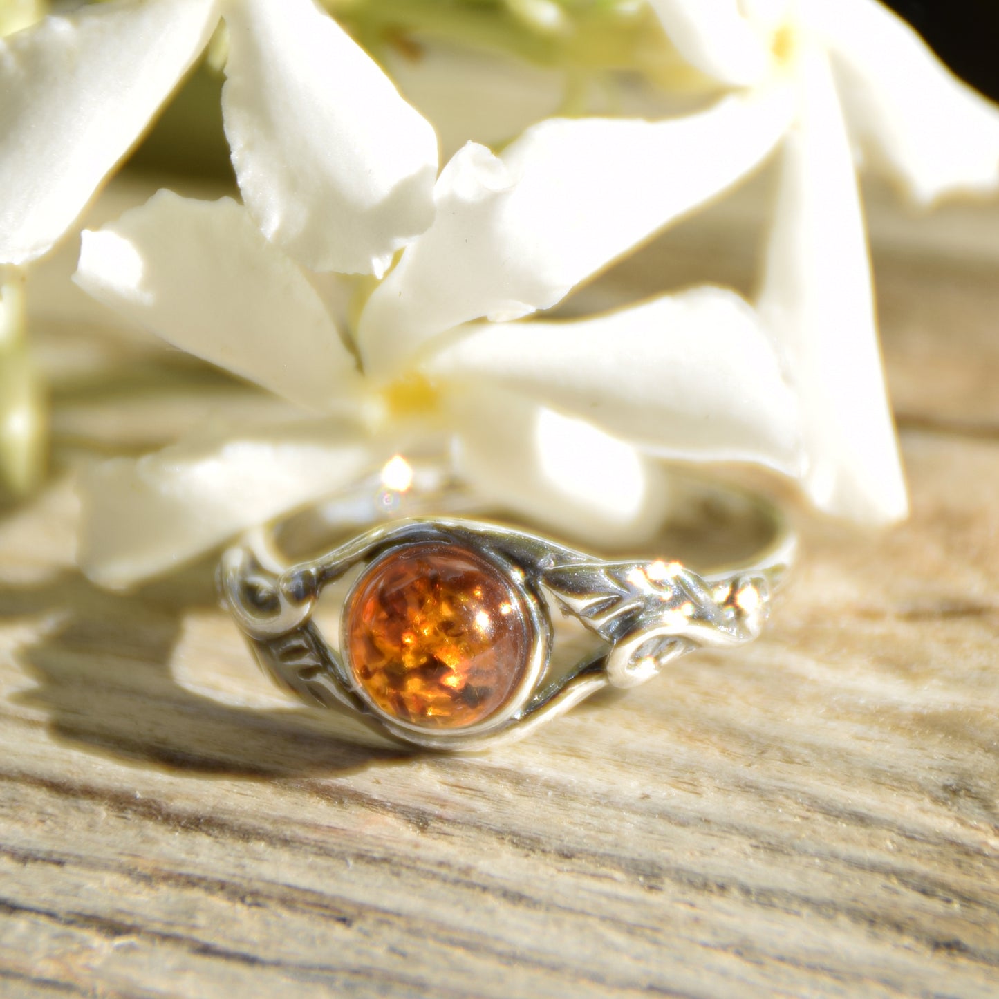 Delicate vintage-style ring with 925 Silver and natural cognac Amber, MJ Baltica, BP005