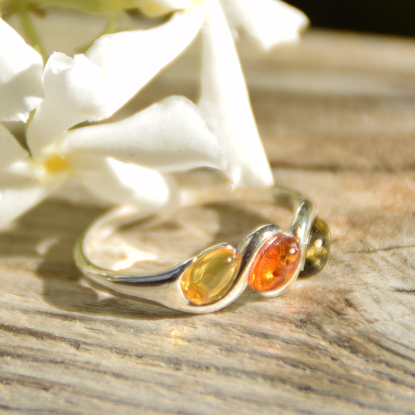 Delicate band ring with 925 Silver and natural Amber in various shades, MJ Baltica, BP006