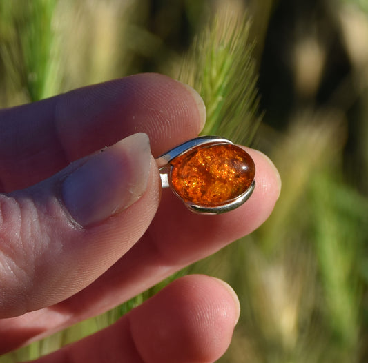 Elegant band ring in natural cognac amber and 925 Silver, MJ Baltica, BP013