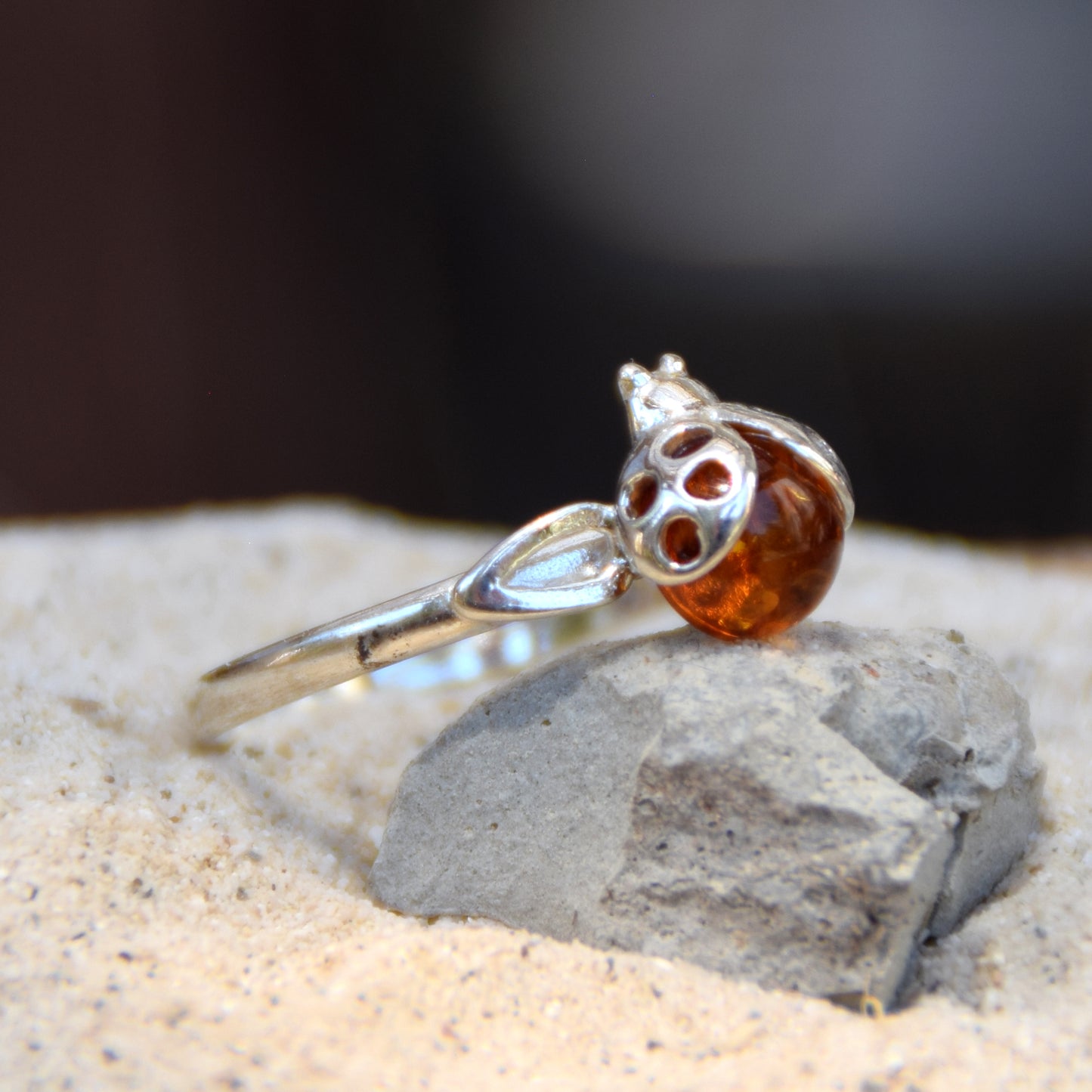 Delicate ring with a lucky ladybug in cognac-colored natural Amber and 925 Silver, MJ Baltica, BP016