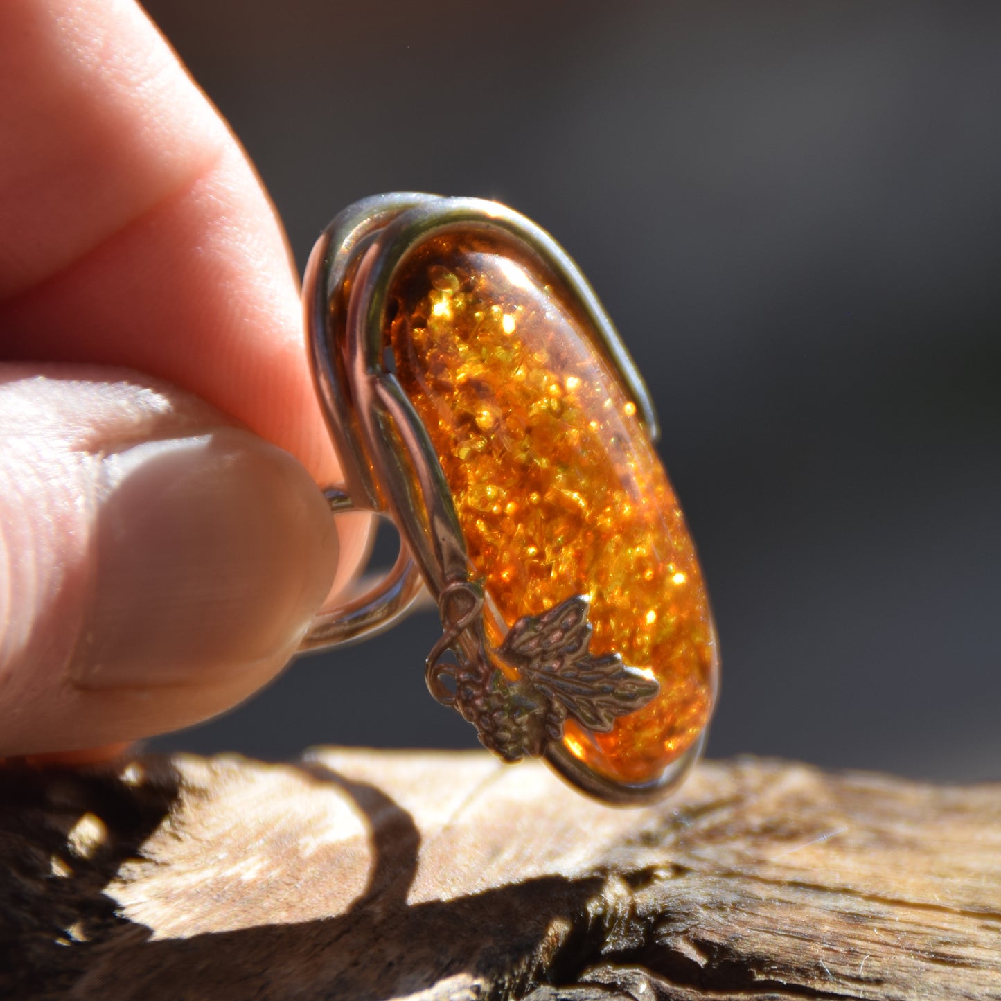 Important adjustable vintage style ring made of natural cognac colored Amber and 925 Sterling Silver, MJ Baltica, BP020
