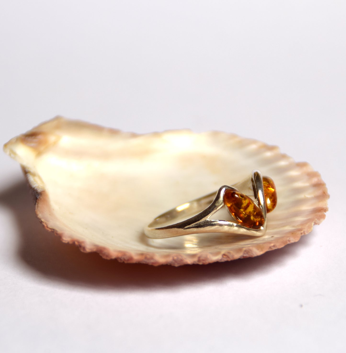 MJ Baltica, ring, natural Baltic amber, 925 silver, band, handcrafted, modern, BP021a