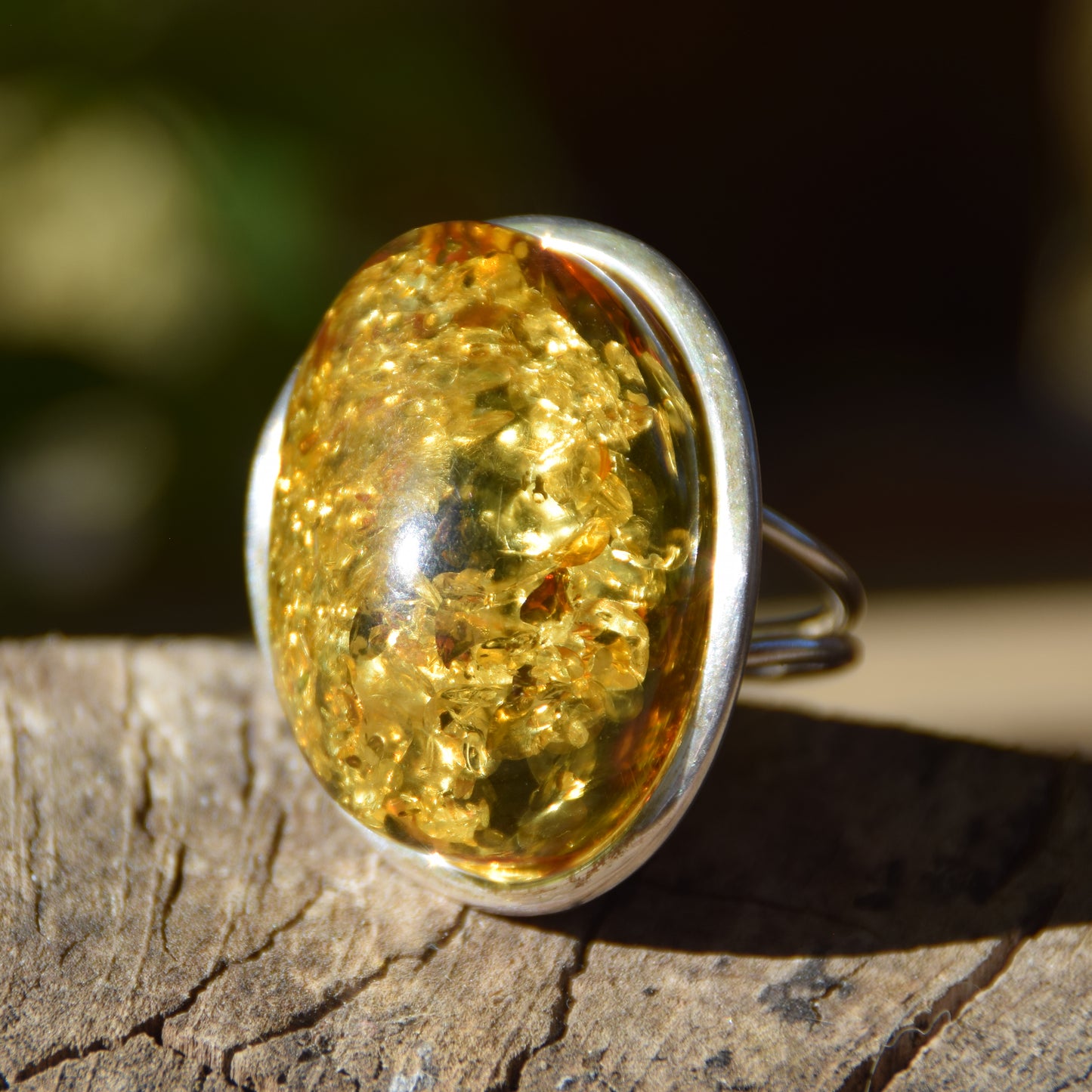 Luminous adjustable ring with large natural green Amber gemstone and 925 Silver, MJ Baltica, BP038