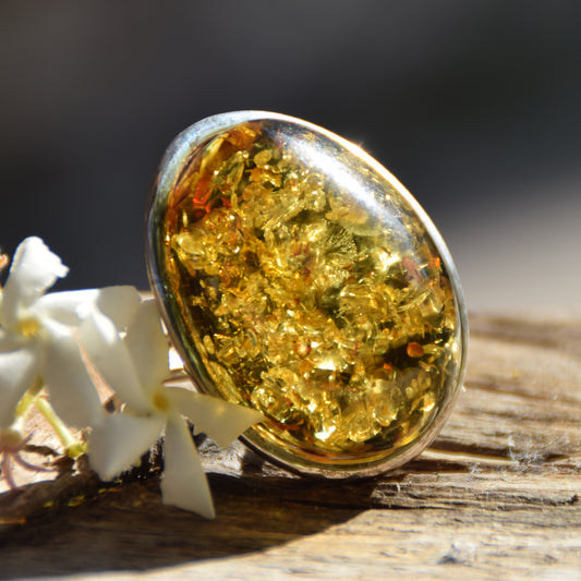 Luminous adjustable ring with large natural green Amber gemstone and 925 Silver, MJ Baltica, BP038