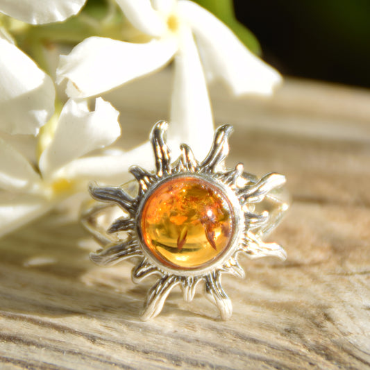Bright ring with large sun in natural cognac Amber and 925 Silver, MJ Baltica, BP046
