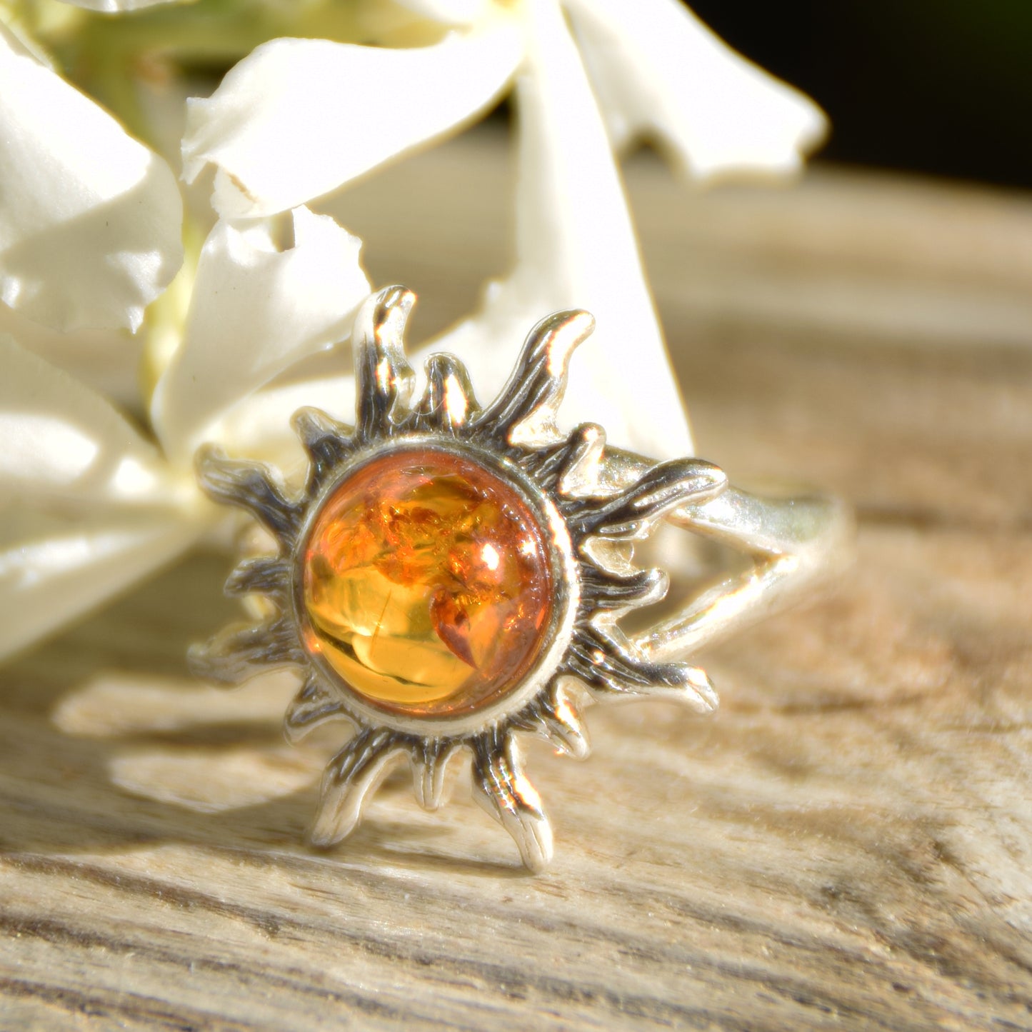 Bright ring with large sun in natural cognac Amber and 925 Silver, MJ Baltica, BP046