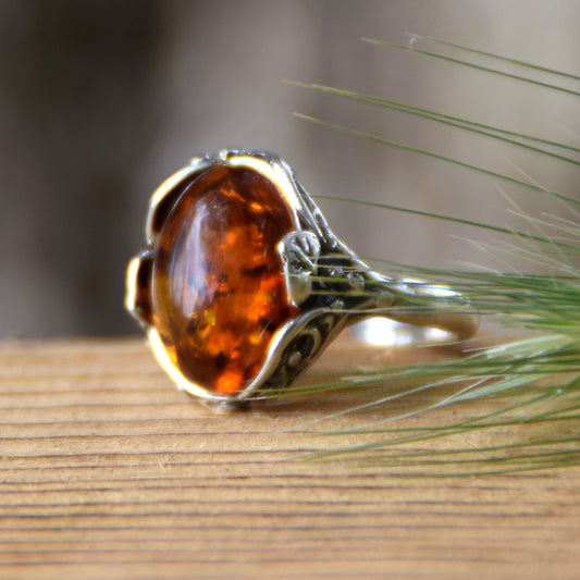 Vintage style oval ring with natural cognac Amber and 925 Sterling Silver, MJ Baltica, BP068