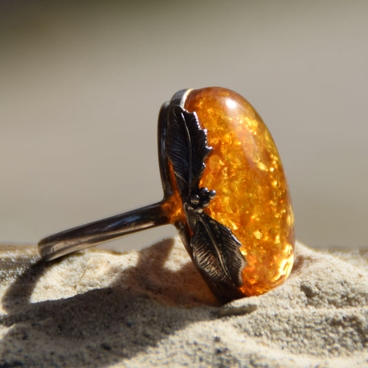 Large adjustable vintage-style ring in cognac natural Amber and 925 Silver, MJ Baltica, BP072