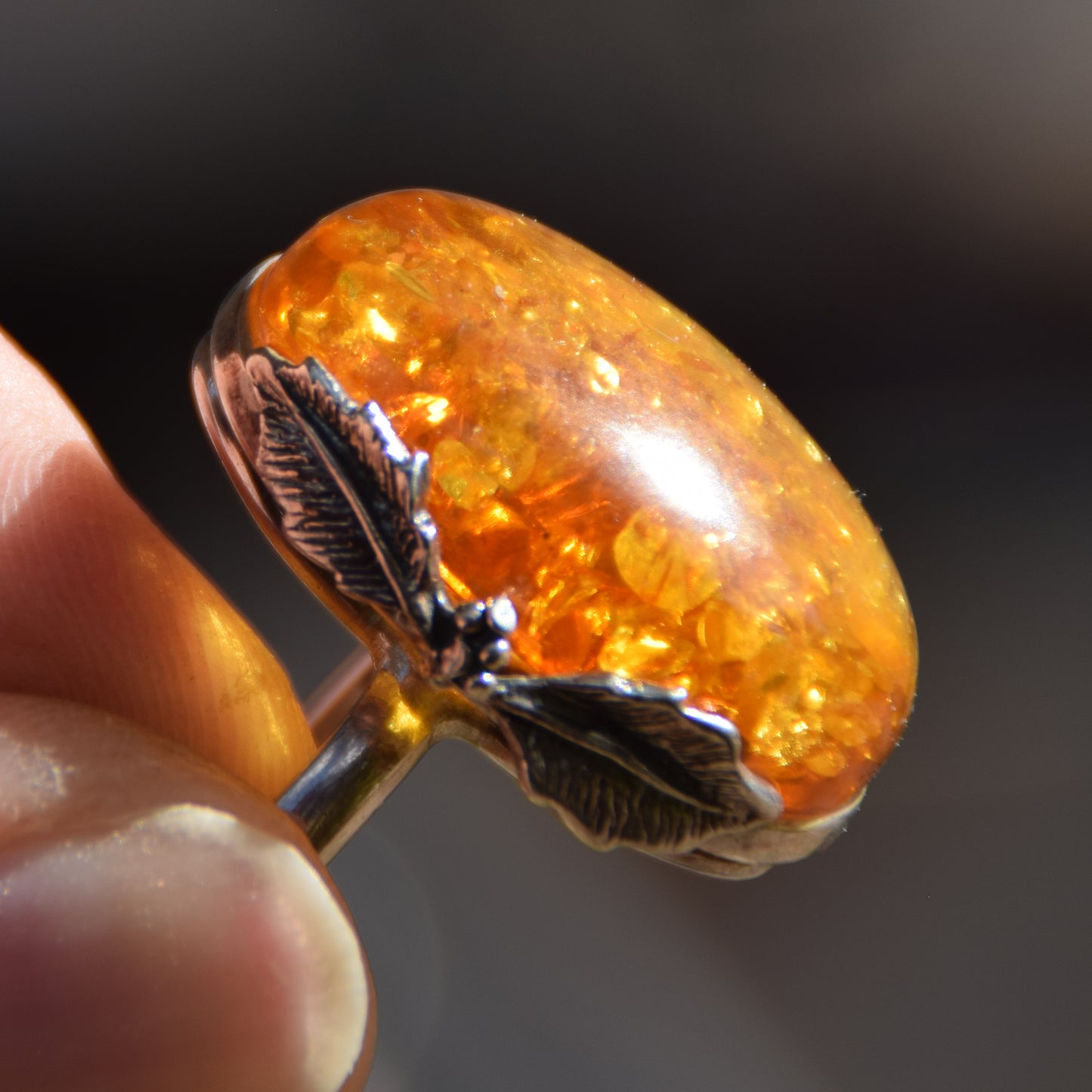 Large adjustable vintage-style ring in cognac natural Amber and 925 Silver, MJ Baltica, BP072