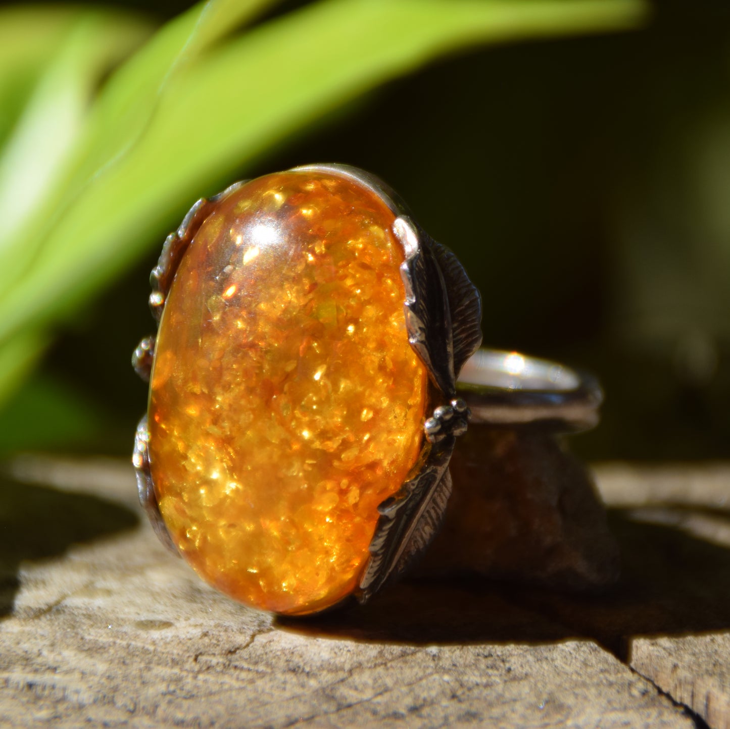 Large adjustable vintage-style ring in cognac natural Amber and 925 Silver, MJ Baltica, BP072