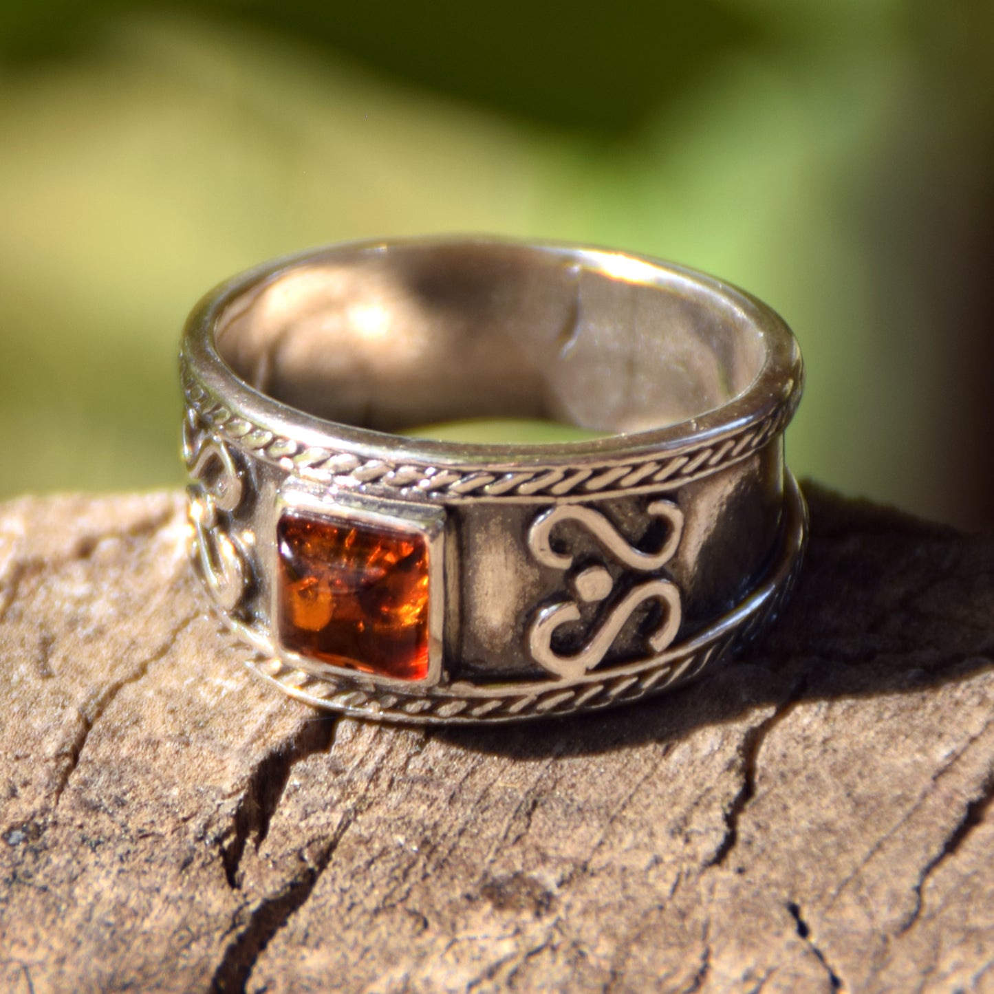 Bold design ring with natural cognac amber and 925 Silver, MJ Baltica, BP080