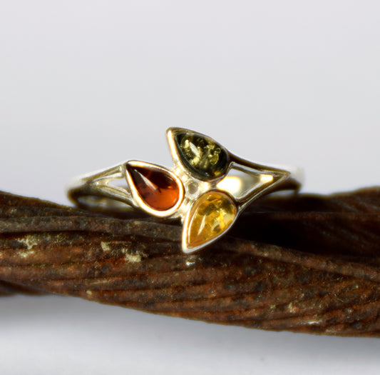 MJ Baltica, ring, natural Baltic Amber, 925 Silver, handcrafted, leaves, floral, intense, delicate, BP082