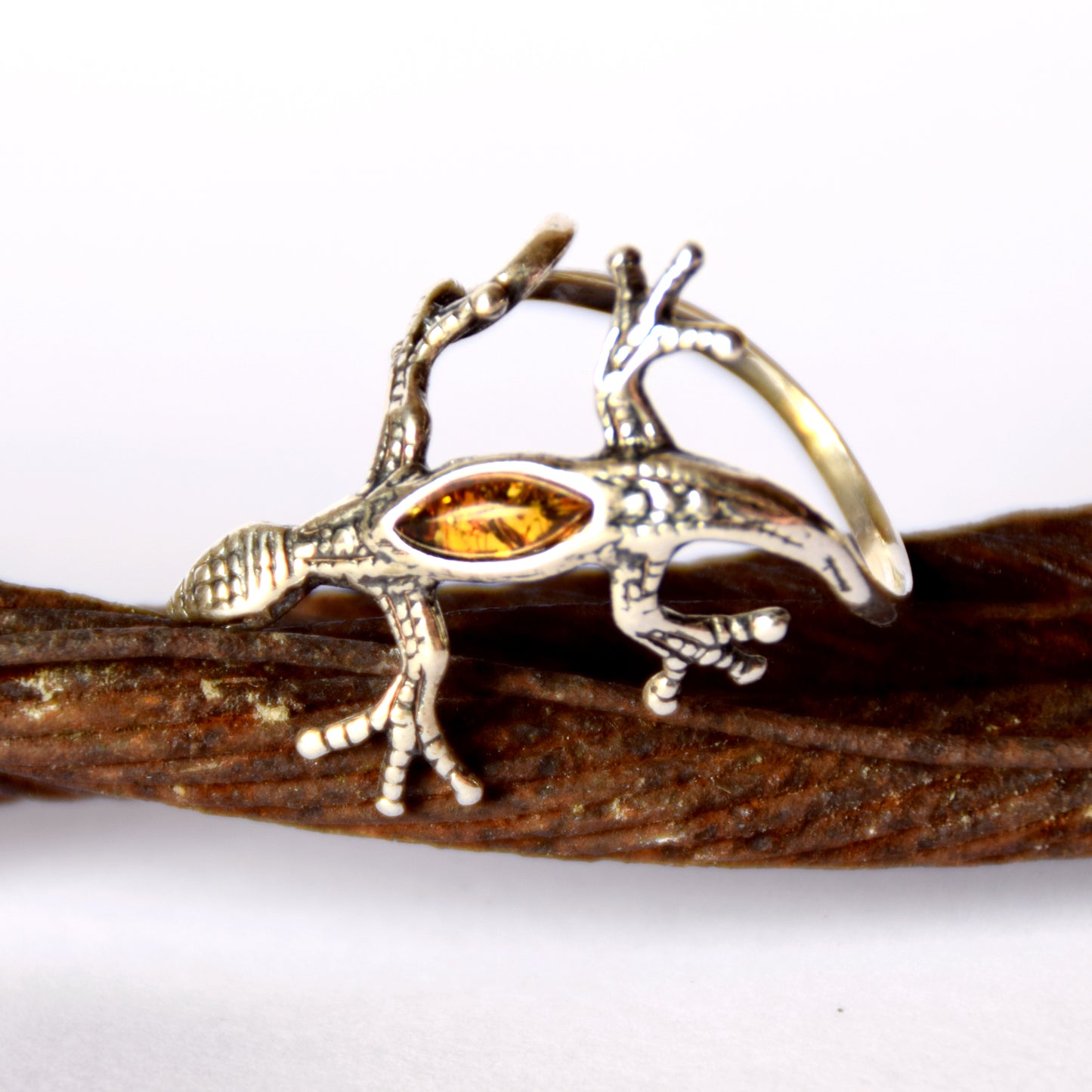 MJ Baltica, ring, natural Baltic amber, 925 silver, gecko, lizard, wraps, luminous, band, BP086