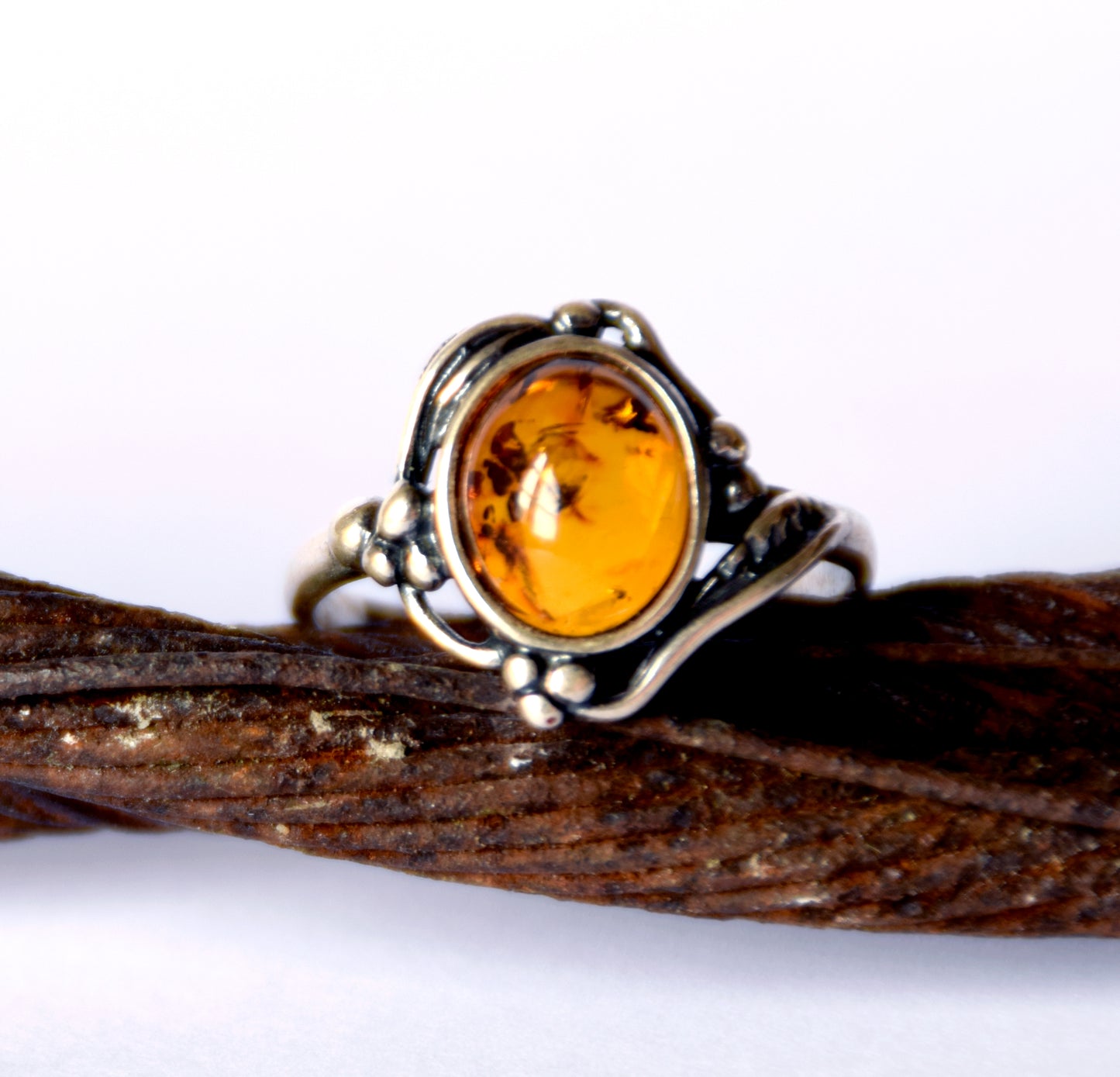 MJ Baltica, ring, natural Baltic Amber, 925 Silver, classic, vintage, wrap, luminous, band, BP087