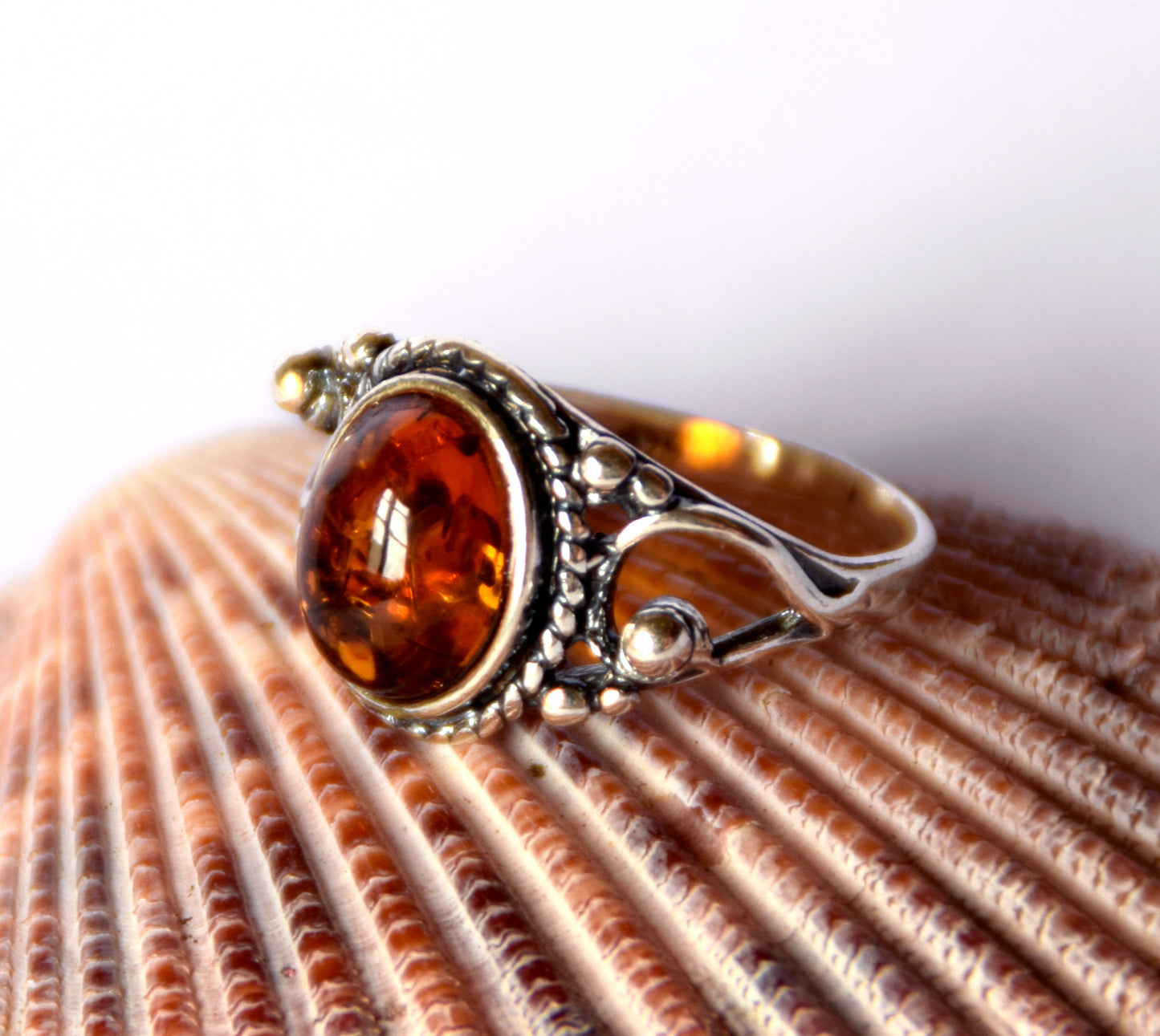 MJ Baltica, ring, natural Baltic Amber, 925 Silver, classic, vintage, wrap, luminous, band, BP088