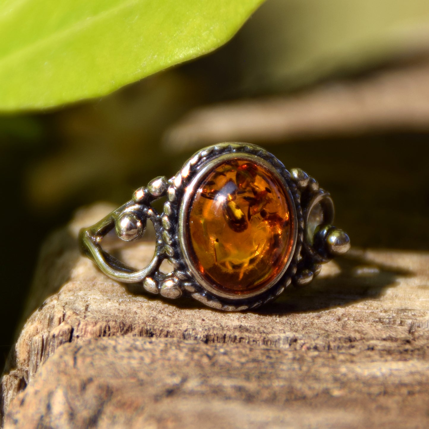 Victorian style band ring in natural cognac amber and 925 Sterling Silver, MJ Baltica, BP088