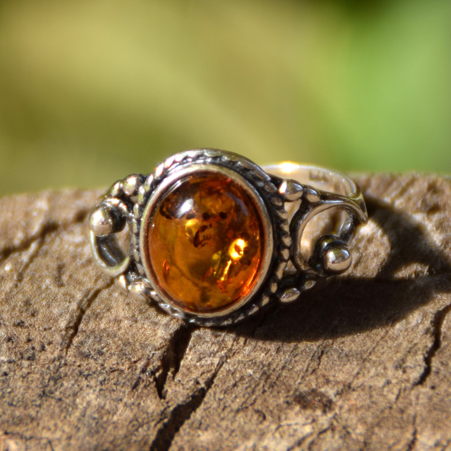Victorian style band ring in natural cognac amber and 925 Sterling Silver, MJ Baltica, BP088