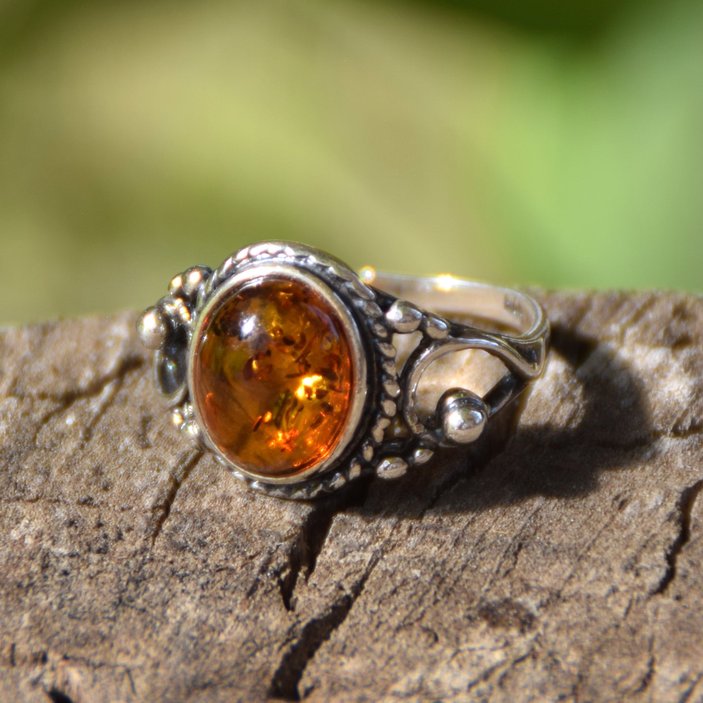 Victorian style band ring in natural cognac amber and 925 Sterling Silver, MJ Baltica, BP088